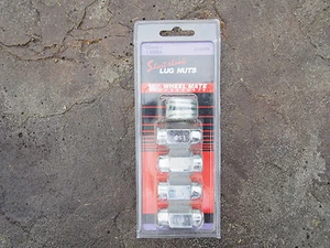 Wheel Mate Short Shank Chrome Lug Nuts 12mm x 1.50RH Package of 4 - Picture 1 of 6