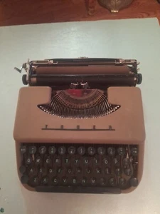 Vintage Tower Chieftan II Typewriter - Picture 1 of 6