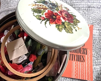 Vintage LOT Embroidery Tin, w/100 Embroidery Stiches 1975, Hoops & Skeins CLEAN - Image 1 of 4