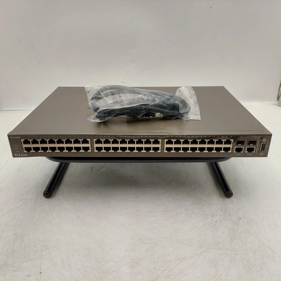 D-Link DES-3350SR 48 10/100Mbps plus 2 Gigabit Ports Layer 3 Stackable Switch - Image 1 of 4