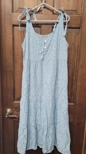 NUEVO SIN ETIQUETAS S VALENTINA NALDI Vestido Para Mujer Azul Floral Ojales En Niveles Corbata Correa Midi - Imagen 1 de 7