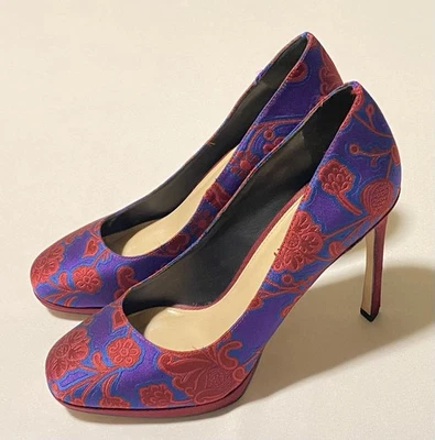 Zapatos para mujer Via Spiga satinados florales rojos púrpura azules Stiletto talla 8,5 M Foto 1 de 4