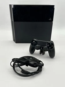 Sony Playstation 4 Console Nera 500 GB + Controller Nero - Foto 1 di 6