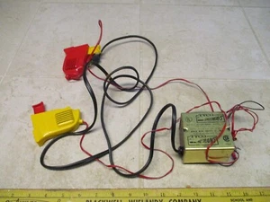 TYCO Ho Scale Model Trains Tyco Speedways Transformer Power Pack 120V 16V DC 607 - Picture 1 of 2
