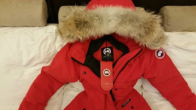   CHAQUETA PARKA PEQUEÑA TRILLIUM GOOSE ROJA EDICIÓN ETIQUETA ROJA NUEVA Foto 1 de 4