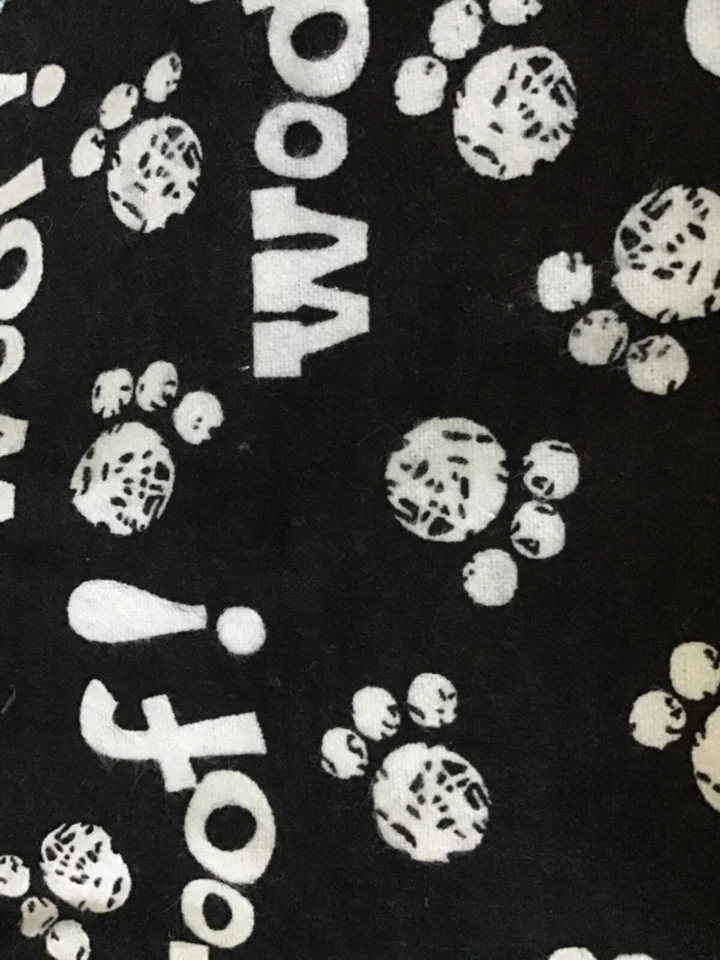 Perro Trama Negro Blanco Máscara Estampado Pata Máscaras Cubierta Facial Reversible Hombres Mujeres Escuela Foto 1 de 1