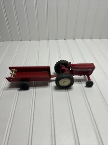 Vintage Ertl International Harvester Tractor & Manure Spreader 1/32 - Picture 1 of 8