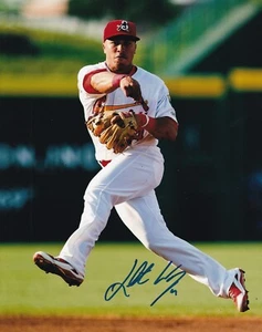 Kolten Wong SIGNED 8x10 PHOTOGRAPH AUTOGRAPHED - Picture 1 of 1