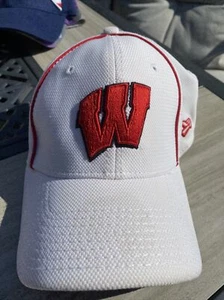 New era stretch M/L Wisconsin Badgersshowcase W“ white Badgers - Picture 1 of 7
