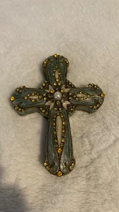 Schöne kleine Kreuz Schmuck Aufbewahrungsbox mit Kristallen und Perlen Details  - Bild 1 von 9