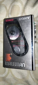 vintage sony walkman wm-30 spares powers on needs belt - Picture 1 of 7