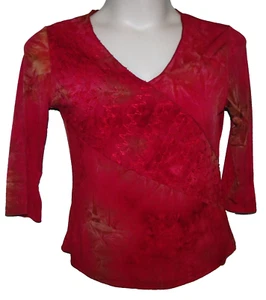 Only Nine Red Tie Dye Embroidered V-Neck 3/4 Sleeve Knit Blouse Size L - Picture 1 of 4