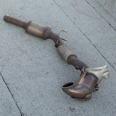 Tubo de escape Golf GTI Audi A3 tracción delantera 1,8 L Cat OEM 2014 2015 2016 genuino Foto 1 de 4