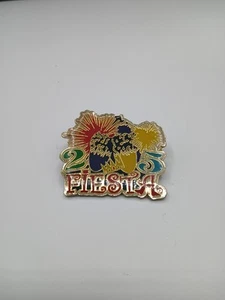 2005 Limited Edition Fiesta Medal San Antonio - Picture 1 of 2