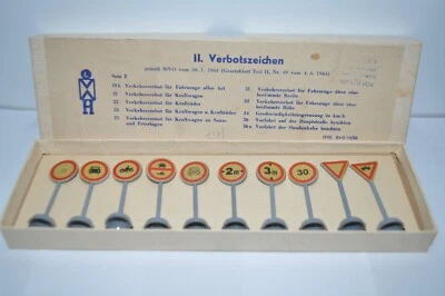 DDR- Herr Hels (10) Vintage Verbotzeichen II Set 2 w/Box for PIKO-GUTZOLD-Putz - Image 1 of 4