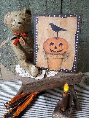 OLD VINTAGE FOLK ART PRIMITIVE STYLE HALLOWEEN CROW ON POTTED PUMPKIN SIGN - Image 1 of 4