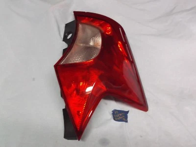 Nissan Versa Note 2014-2017 *hatchback* luz trasera izquierda/lado del conductor OEM Foto 1 de 4