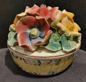 Capodimonte Rose Covered Bowl Dish Italy VTG Pauul On Bottom 5013 4.5 Tx 5.25 - Picture 1 of 12