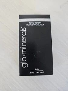 Glo MineralsProtective GOLDEN LIGHT Liquid Foundation Satin 1.4 oz 40 ML - Picture 1 of 4