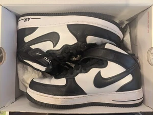 Size 8.5 - Nike Stussy x Air Force 1 Mid Black White - Picture 1 of 9