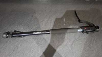 MANFROTTO 685B EXTENDABLE MONOPOD PRE-OWNED.  - Image 1 of 3