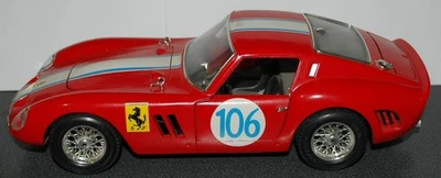 Burago 1962 Ferrari GTO Red 1/18 Scale Die Cast Vintage Model Made in Italy - Image 1 of 4