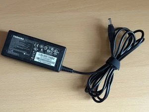 Genuine Toshiba Laptop Power Supply Unit 19V, 3.42A, PA3714U-1ACA & Cable - Afbeelding 1 van 8