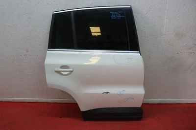 2009 2017 VOLKSWAGEN TIGUAN RIGHT SIDE REAR DOOR - Image 1 of 4