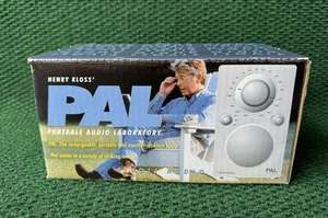 RADIO AM/FM PORTATILE TIVOLI AUDIO PAL Grigio Henry Kloss PAL *NUOVA CON SCATOLA* - Foto 1 di 10