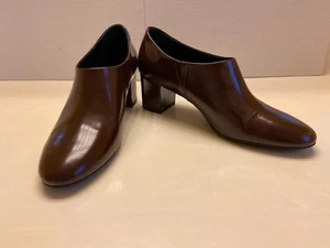Via Spiga Brown Leather Ankle Booties 7M New - Picture 1 of 5