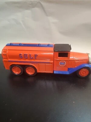 Banco de camión cisterna Diamond Rio Gulf 1930 vintage 2 1/2 toneladas. Foto 1 de 4