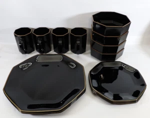 Juego de 16 piezas de plato octogonal vintage negro con adorno dorado hecho en Francia - Imagen 1 de 12