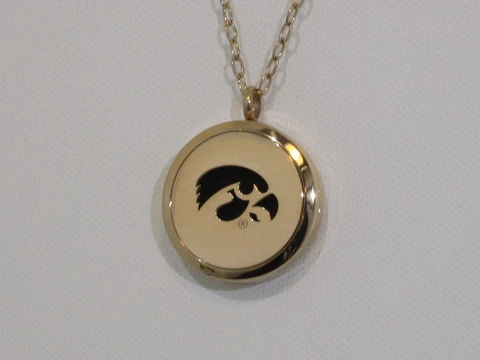 Collegiate aromatherapy large pendant Iowa locket, Stainless Steel, Rose Gold Cover