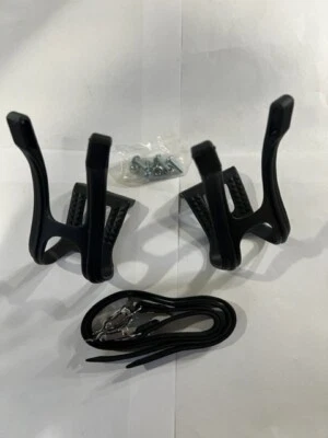 ! VINTAGE BARRACUDA OEM   ATB Toe Clips and Straps for Bicycle Pedals BIKE BLACK - Image 1 of 3