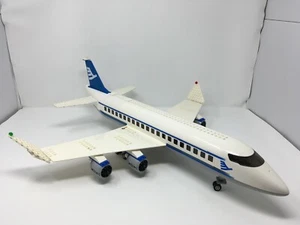 Complete Lego 7893 Passenger Plane with manual aircraft airplane jet airport - Picture 1 of 5