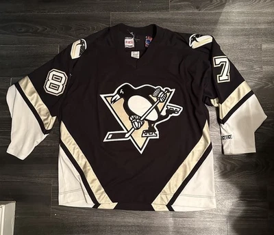 Camiseta Sidney Crosby - Pittsburgh Penguins - Negra CCM De colección Talla XL Foto 1 de 4