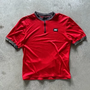 Vintage 90s Red Nike Cycling Jersey Shirt - Medium - Bild 1 von 5