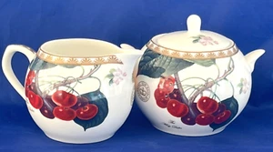 Royal Botanic Gardens. Kew.  The May Duke & Hawthornden Apple Fine Bone China. - Picture 1 of 13