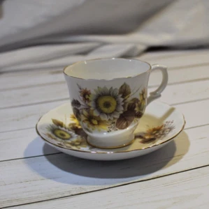 Crown Staffordshire England Fine Bone China Teacup & Saucer by Duchess Sunflower - Picture 1 of 11