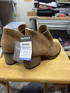 New Women’s Bearpaw Suede Ankle Boots Size 7.5 7 1/2 Never Wet - Picture 1 of 8