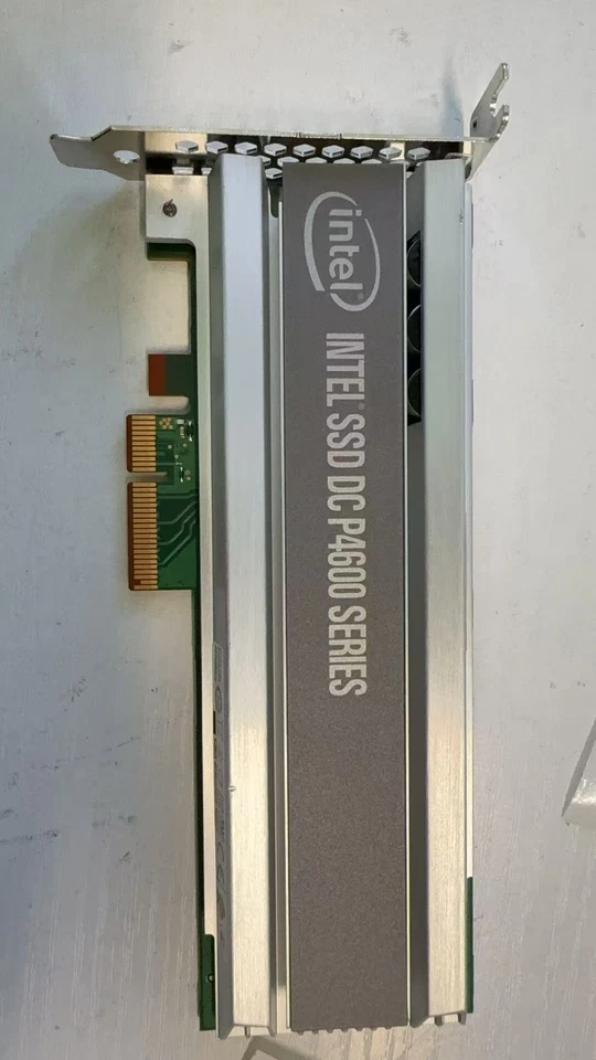 Intel 2TB PCIe SSD DC P4600 Series SSDPEDKE020T7C — 第 1/1 张图片