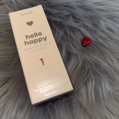 Benefit Hello Happy безупречная осветляющая жидкая основа оттенок 1 (30 мл/10 унций) - Изображение 1 из 4