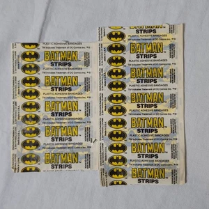 Batman Plastic Adhesive Bandages, Quantasia, 9 Strips Vintage 1989 NOS - Picture 1 of 5