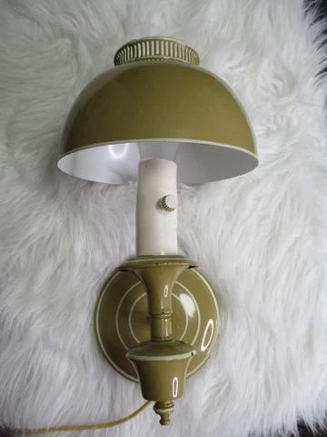 Vintage Retro Wall Sconce Light Tan Gold Colonial Style Toleware Cord Electric Cover