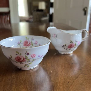 Vintage Melba Bone China Made In England, Creamer & Sugar Set; Roses - Picture 1 of 16