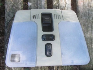 96-98 MERCEDES W210 E320 E420 DOME LIGHT SUNROOF SWITCH GRAY 2108202901 - Picture 1 of 4