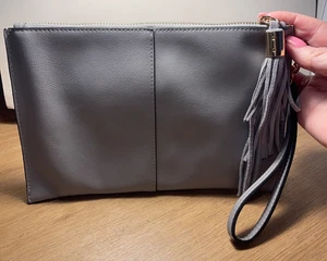 INC International Concepts INC Wristlet Clutch Gray One Size NWT! $39.50 - Picture 1 of 3