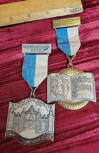 2X VINTAGE German Medals 1976 & 1974 UNKNOWN AWARD GEBRUDER GRIMM BUCHEERTALLAUE - Picture 1 of 15