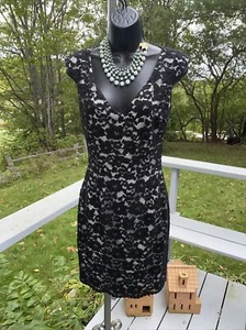 French Connection Black Lace Jacquard Sheath Sexy Dress .NWT Sz. 2 $228 - Picture 1 of 8