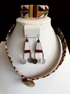 ECHTER handgefertigter afrikanischer Massai Perlenschmuck: Halskette Ohrringe Armband - Bild 1 von 10